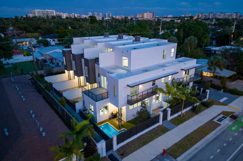 1222 NE 15th Avenue Fort Lauderdale FL 33304