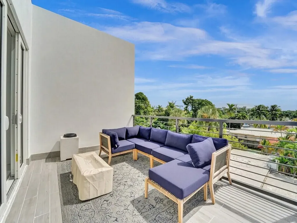 1222 NE 15th Avenue Fort Lauderdale FL 33304