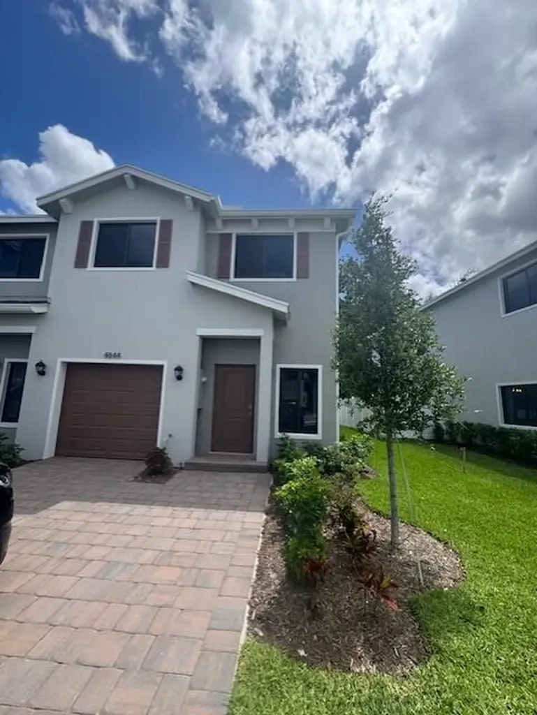 4844 Dillion Street Lake Worth FL 33463