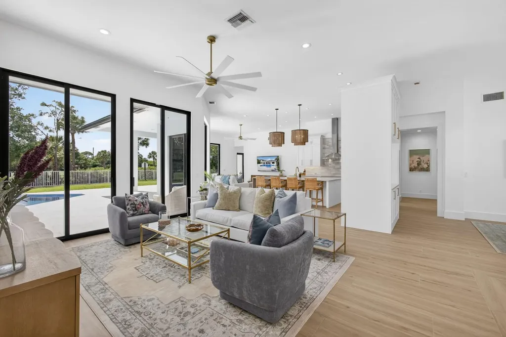 2725 Seneca Circle West Palm Beach FL 33409