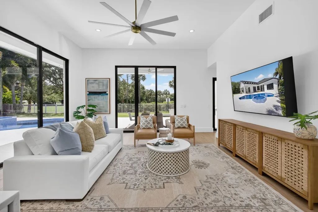 2725 Seneca Circle West Palm Beach FL 33409