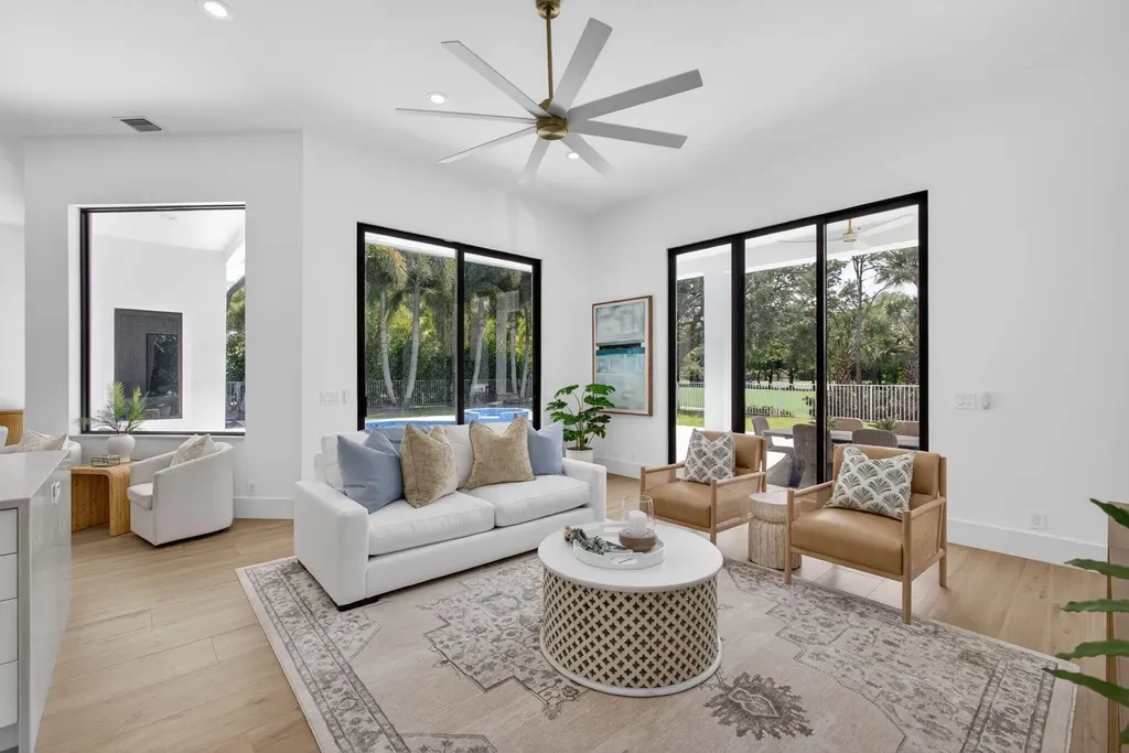 2725 Seneca Circle West Palm Beach FL 33409