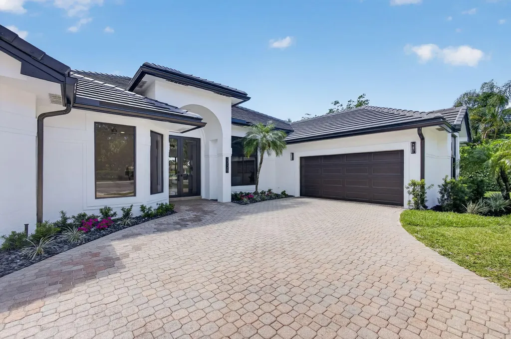 2725 Seneca Circle West Palm Beach FL 33409