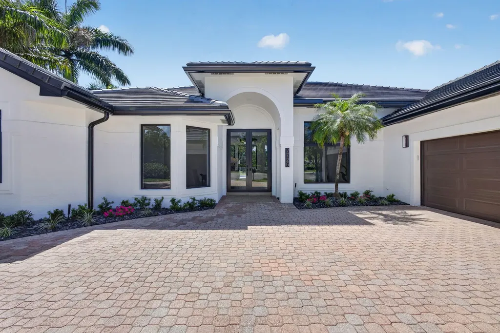 2725 Seneca Circle West Palm Beach FL 33409
