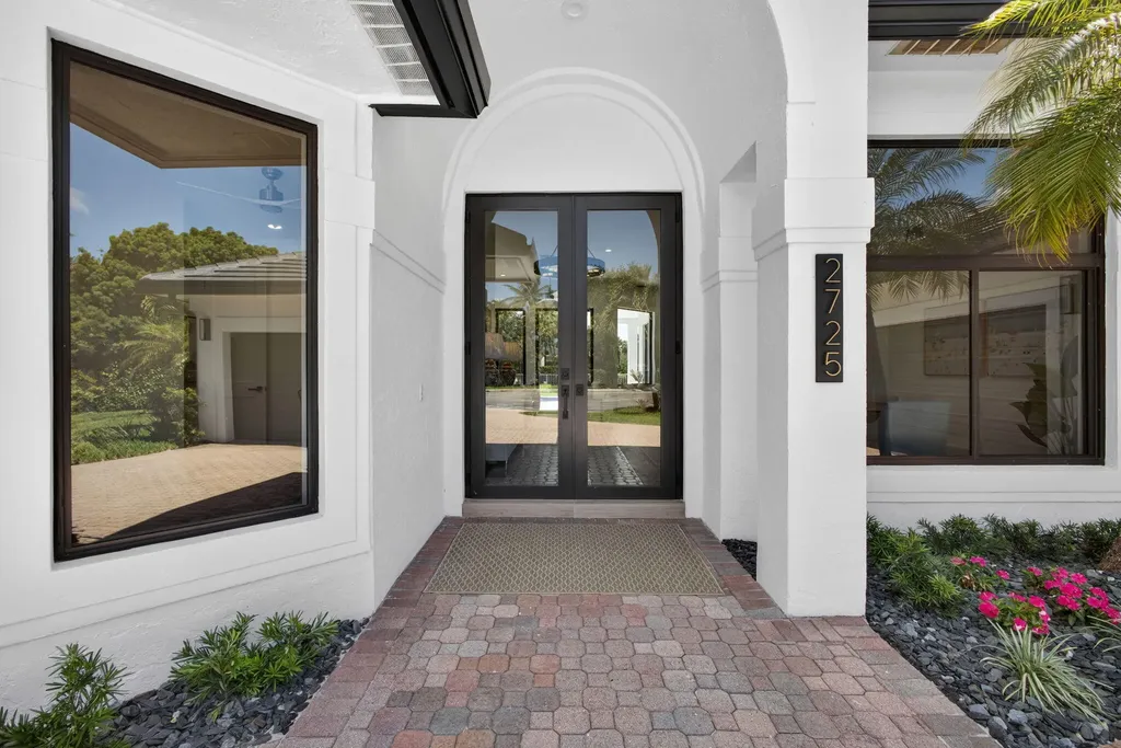 2725 Seneca Circle West Palm Beach FL 33409