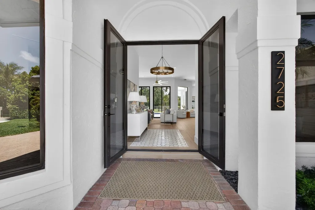2725 Seneca Circle West Palm Beach FL 33409