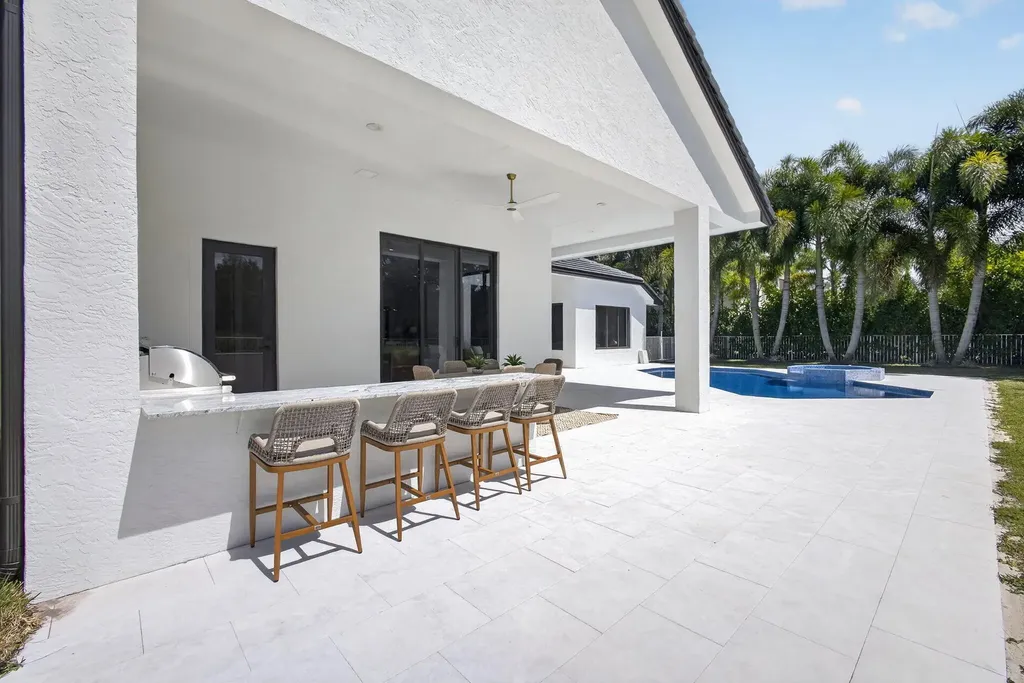2725 Seneca Circle West Palm Beach FL 33409