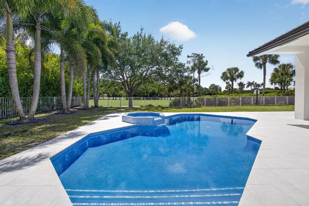 2725 Seneca Circle West Palm Beach FL 33409