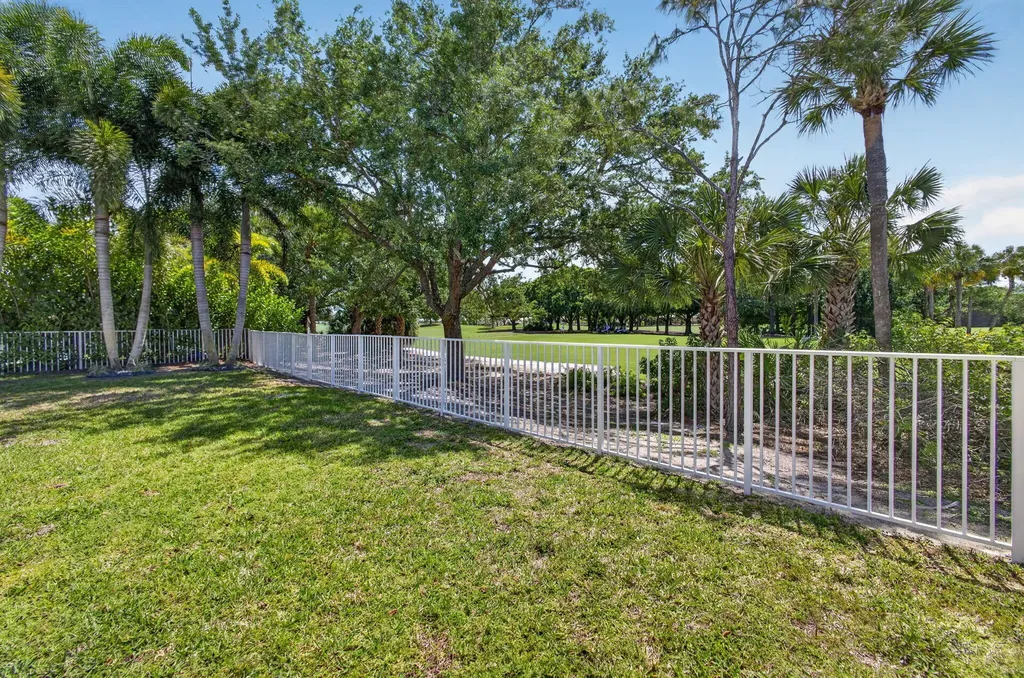 2725 Seneca Circle West Palm Beach FL 33409