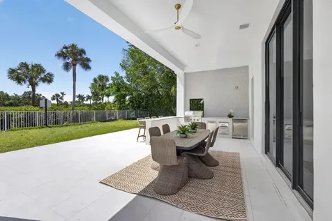 2725 Seneca Circle West Palm Beach FL 33409