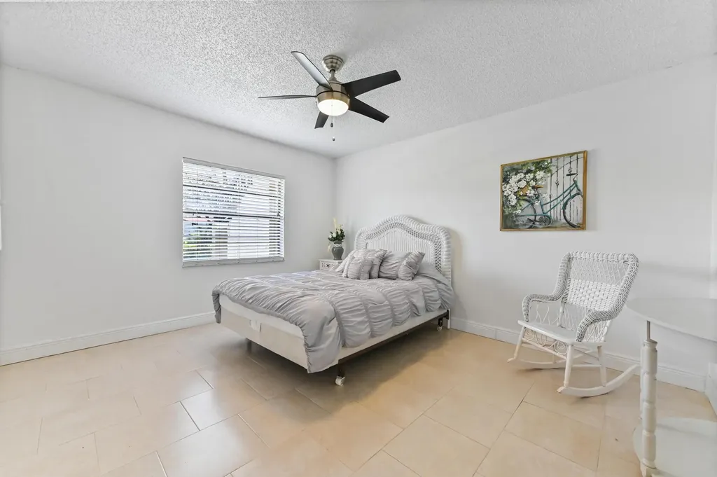 21215 Lago Circle Boca Raton FL 33433