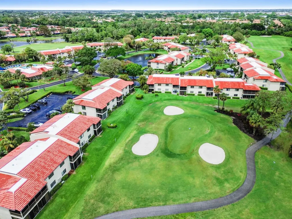 21215 Lago Circle Boca Raton FL 33433
