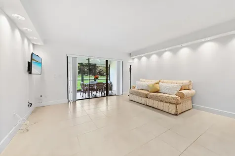 21215 Lago Circle Boca Raton FL 33433