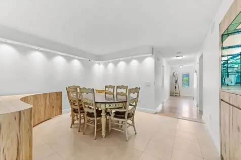 21215 Lago Circle Boca Raton FL 33433