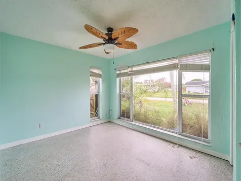 324 Holly Avenue Port St Lucie FL 34952