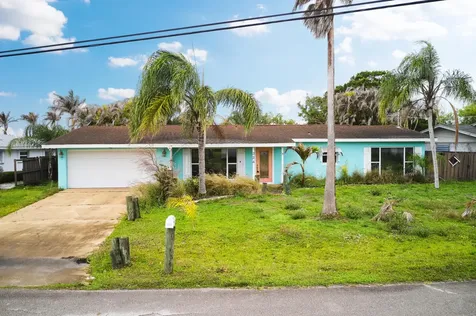 324 Holly Avenue Port St Lucie FL 34952