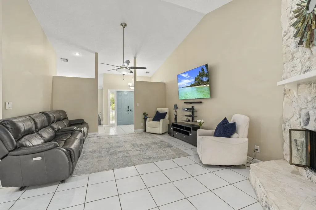 13504 Exotica Lane Wellington FL 33414