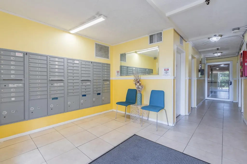7000 NW 17th Street Plantation FL 33313