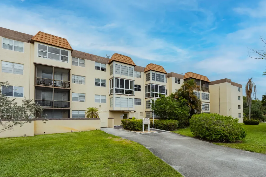 7000 NW 17th Street Plantation FL 33313