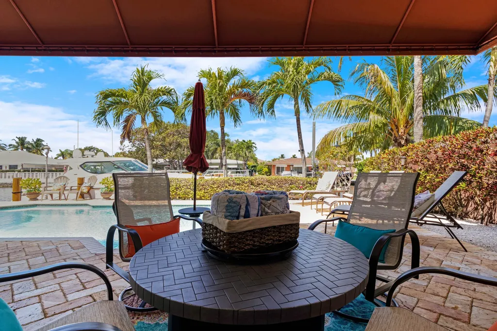 371 SE 15th Avenue Pompano Beach FL 33060