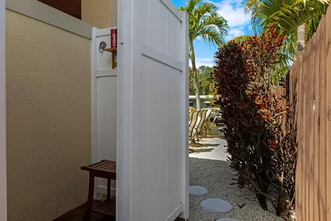 371 SE 15th Avenue Pompano Beach FL 33060