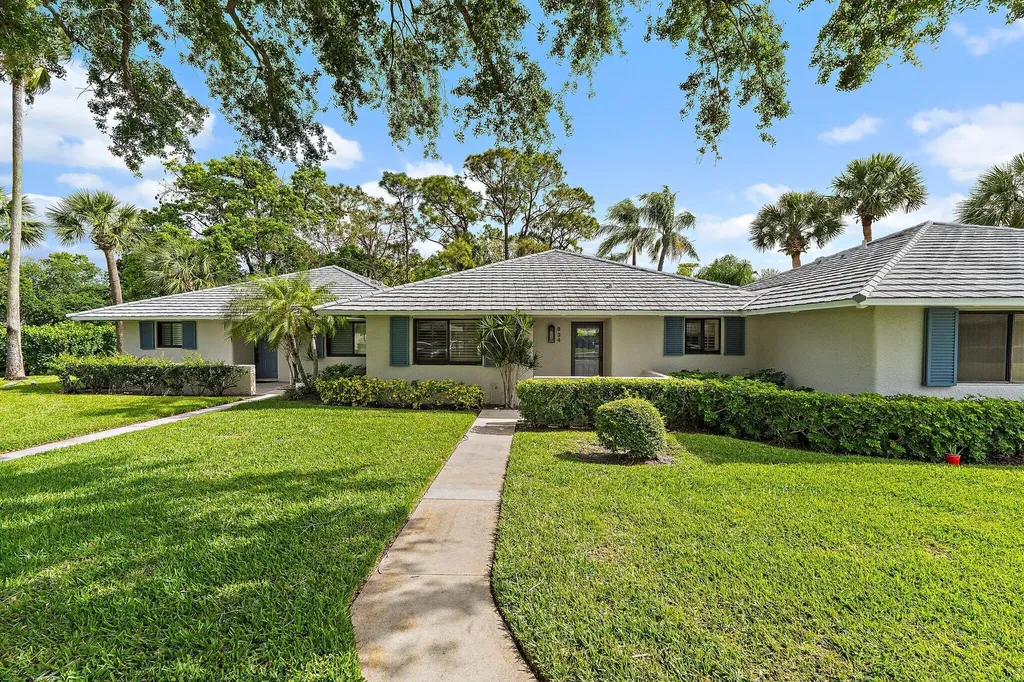834 Club Drive Palm Beach Gardens FL 33418