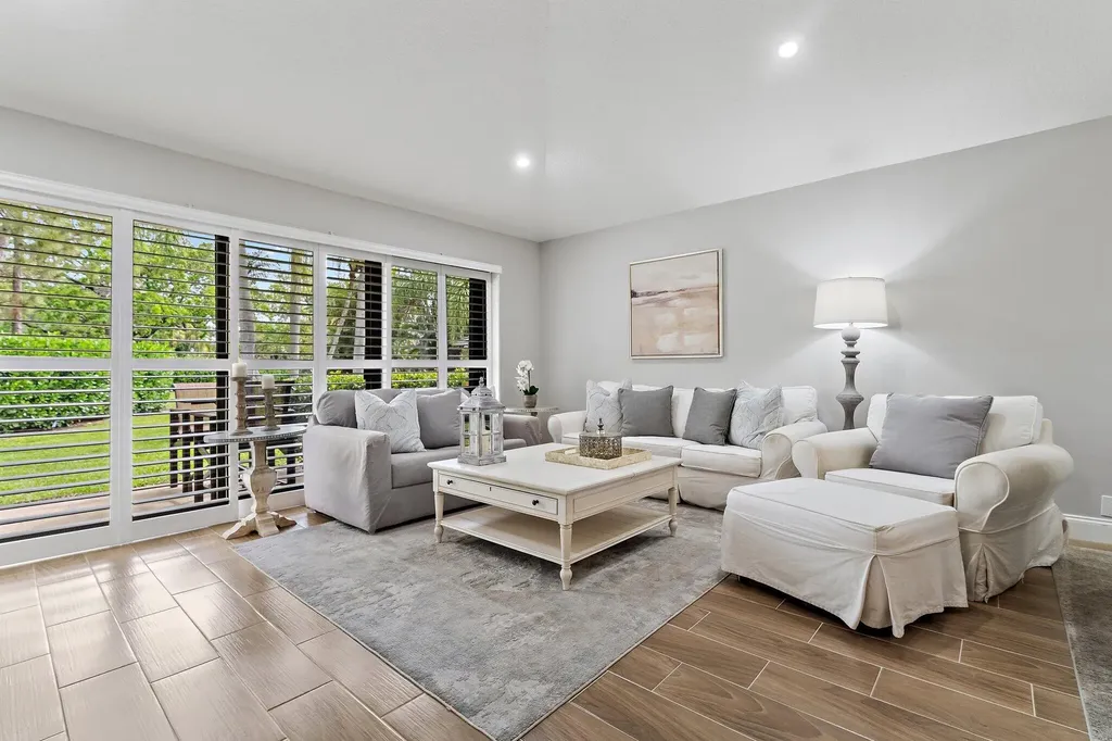 834 Club Drive Palm Beach Gardens FL 33418