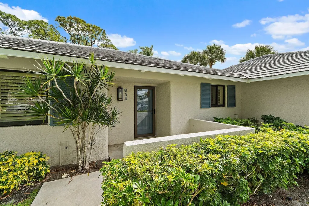 834 Club Drive Palm Beach Gardens FL 33418