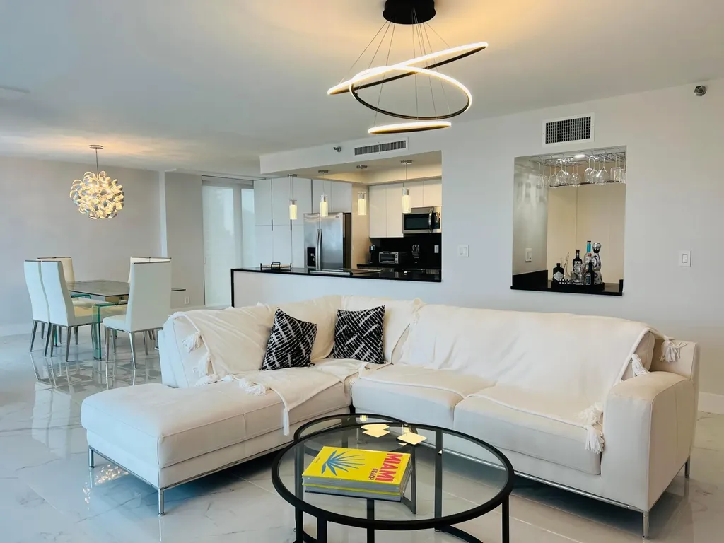19707 Turnberry Way Aventura FL 33180