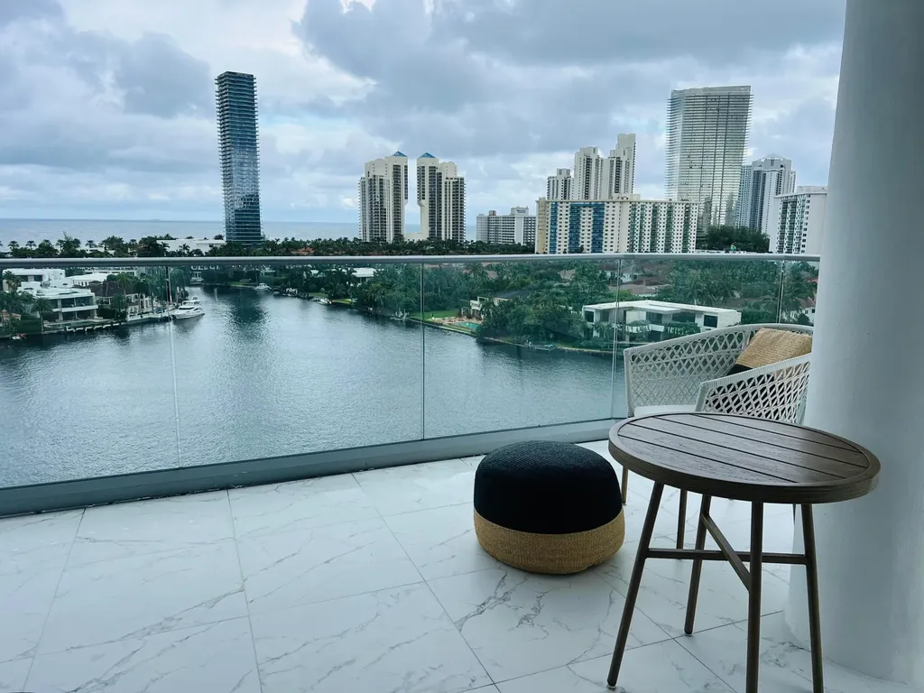 19707 Turnberry Way Aventura FL 33180