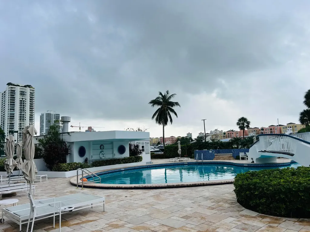 19707 Turnberry Way Aventura FL 33180