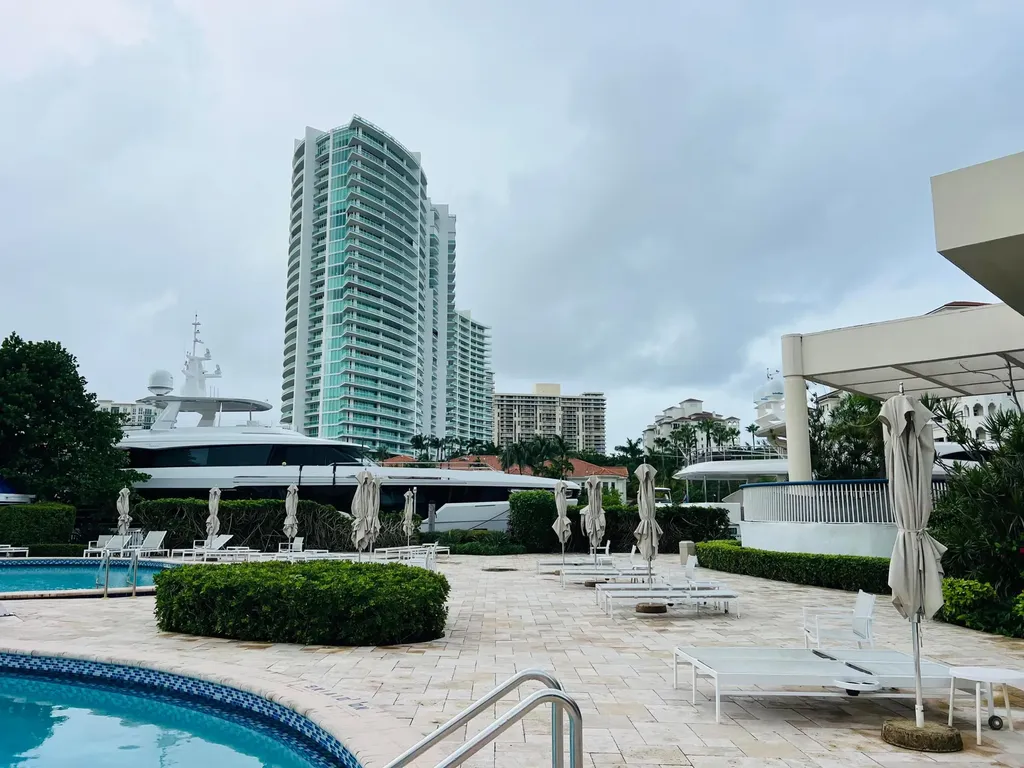 19707 Turnberry Way Aventura FL 33180