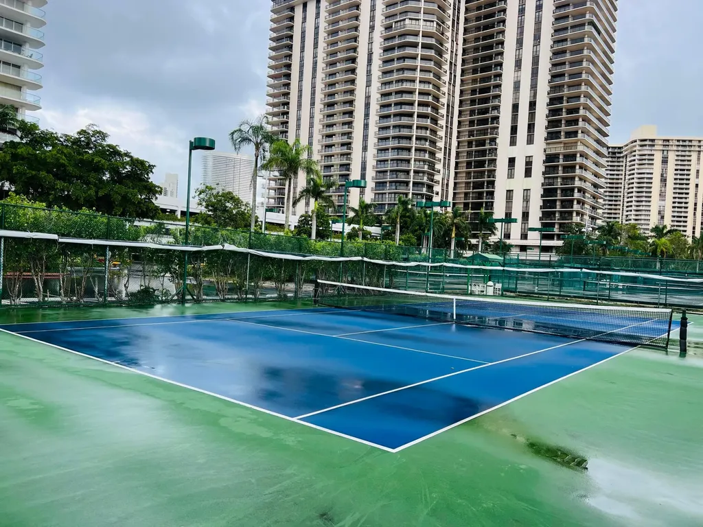 19707 Turnberry Way Aventura FL 33180