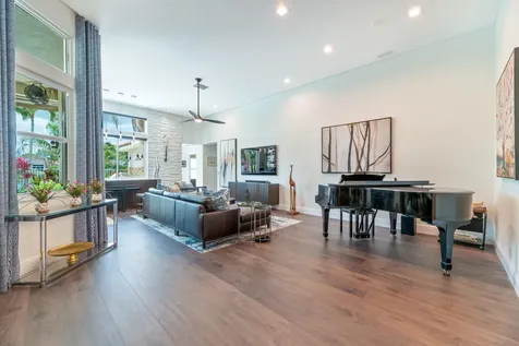 712 Verona Court Weston FL 33326