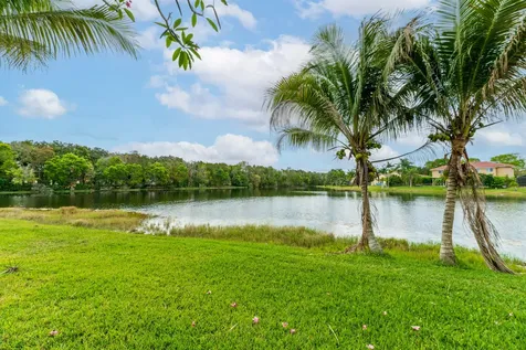 712 Verona Court Weston FL 33326