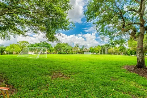 712 Verona Court Weston FL 33326