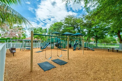 712 Verona Court Weston FL 33326
