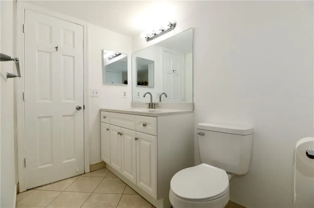 9915 Sandalfoot Boulevard Boca Raton FL 33428