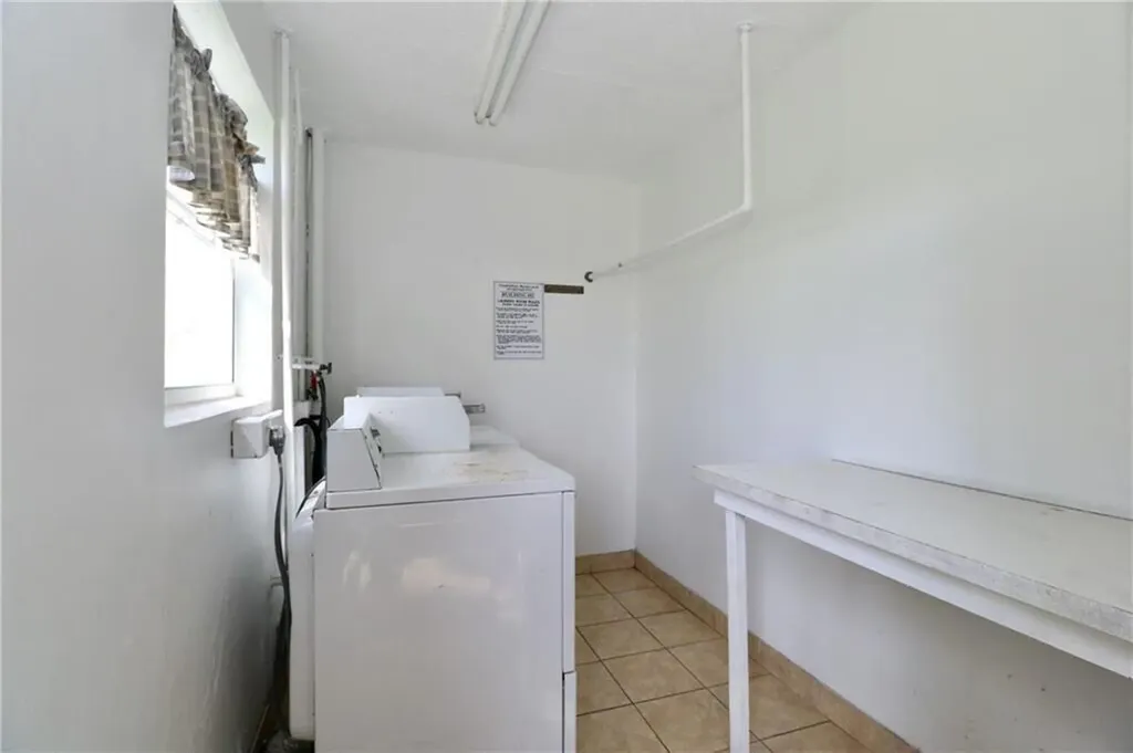 9915 Sandalfoot Boulevard Boca Raton FL 33428