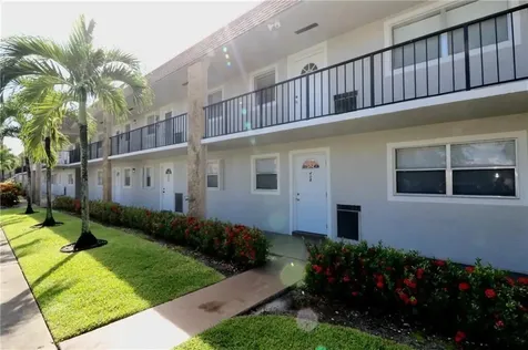 9915 Sandalfoot Boulevard Boca Raton FL 33428
