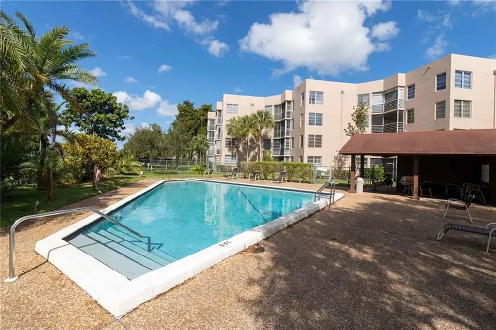 1811 Sabal Palm Drive Davie FL 33324