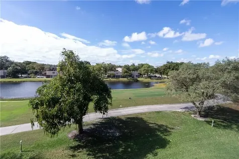 1811 Sabal Palm Drive Davie FL 33324