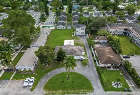 2646 Johnson Street Hollywood FL 33020