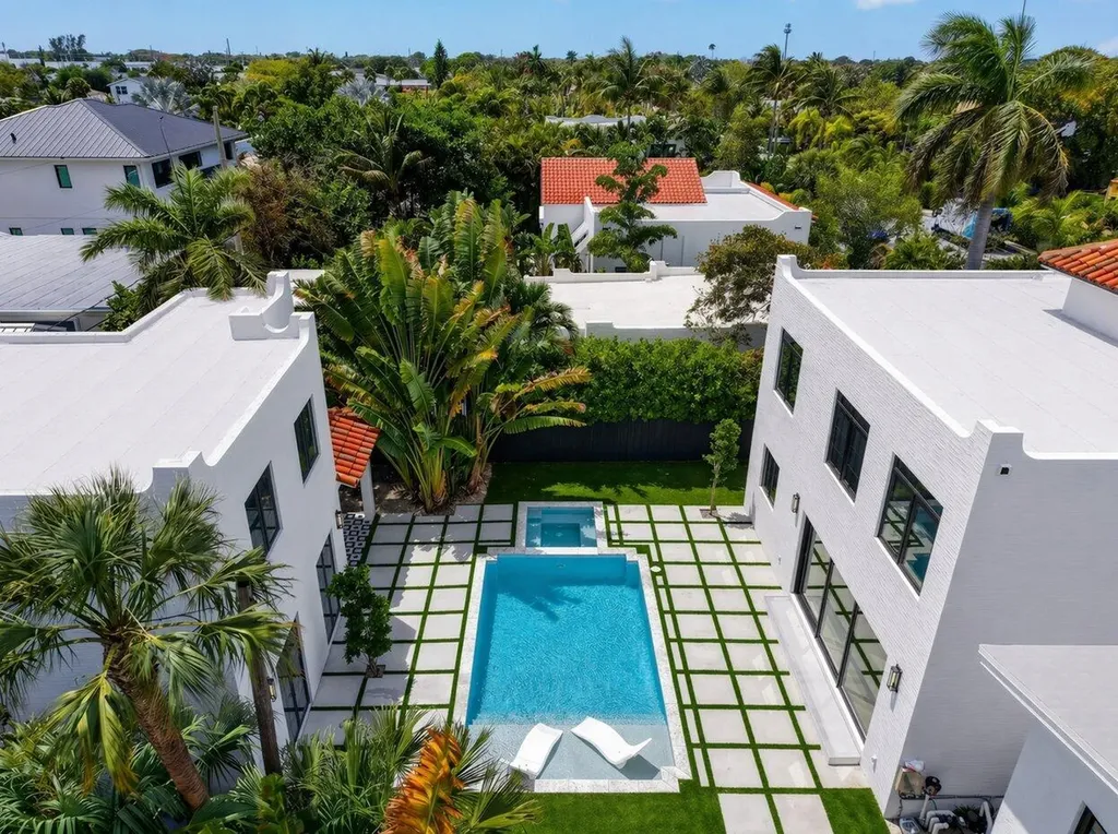 312 Plymouth Road West Palm Beach FL 33405