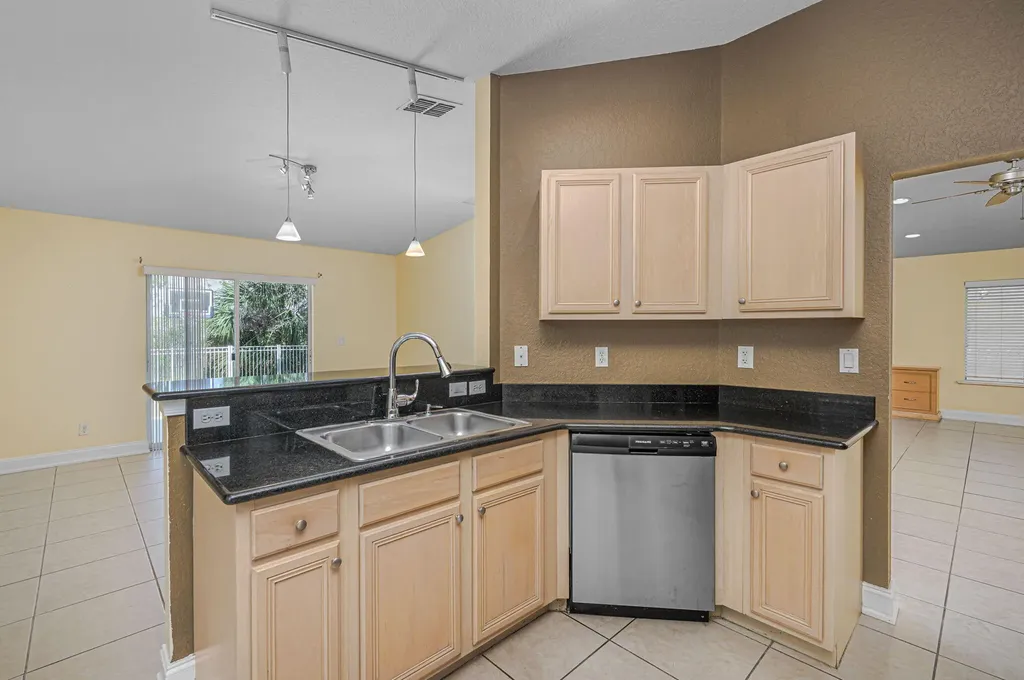 2037 SW Providence Place Port St Lucie FL 34953