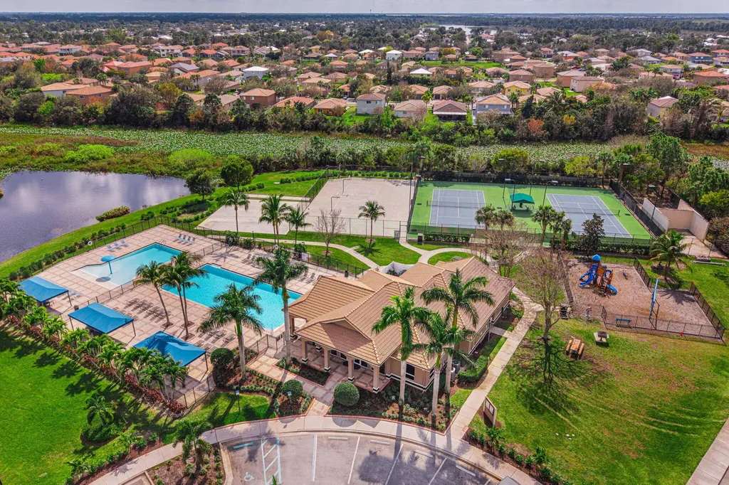 2037 SW Providence Place Port St Lucie FL 34953