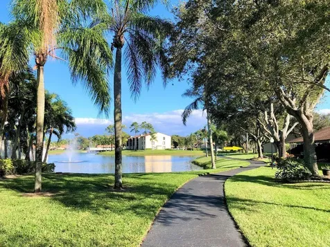 519 Shady Pine Way Greenacres FL 33415