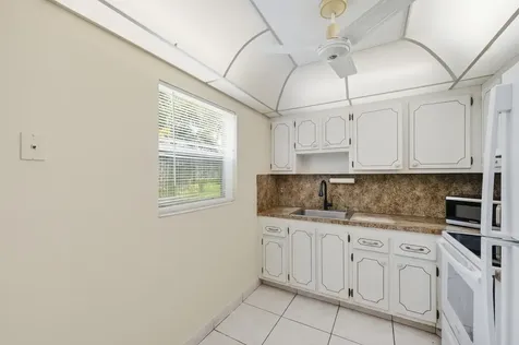 724 Flanders P Delray Beach FL 33484