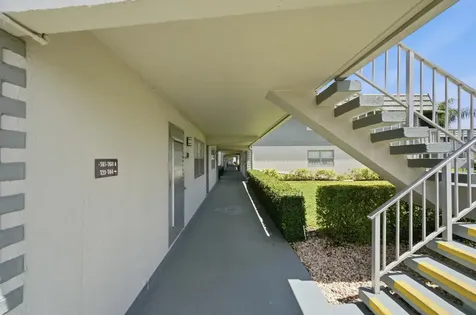 724 Flanders P Delray Beach FL 33484