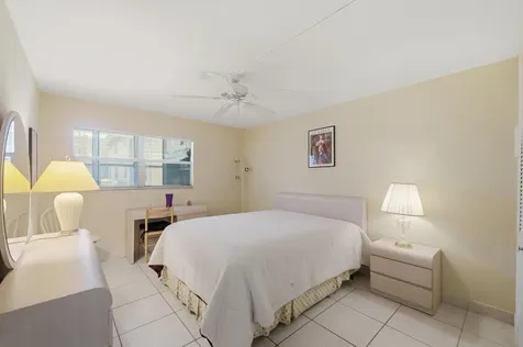 724 Flanders P Delray Beach FL 33484
